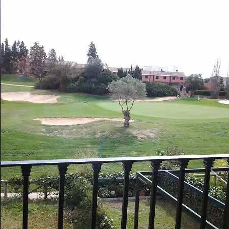 Hébergement de vacances Olhando Um Campo De Golf