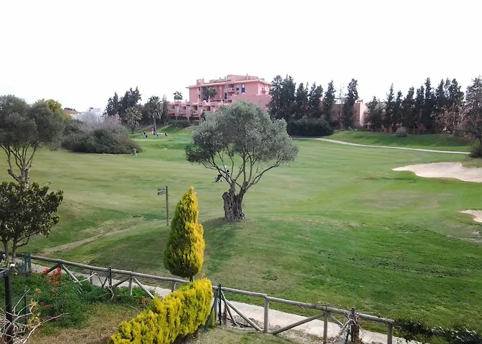 Olhando Um Campo De Golf